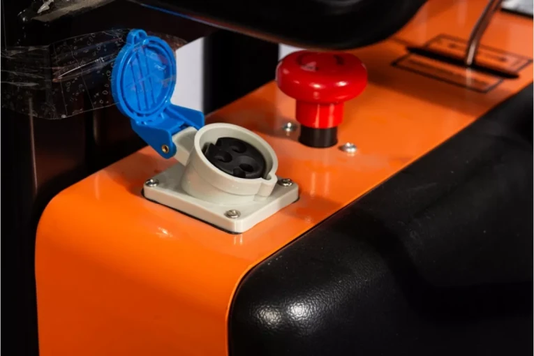 Штабелер с электроподъемом 1 т - 2 м Вилы: 1100 , Гелевая АКБ, SPN1020 SIBLINE купить в Ставрополе