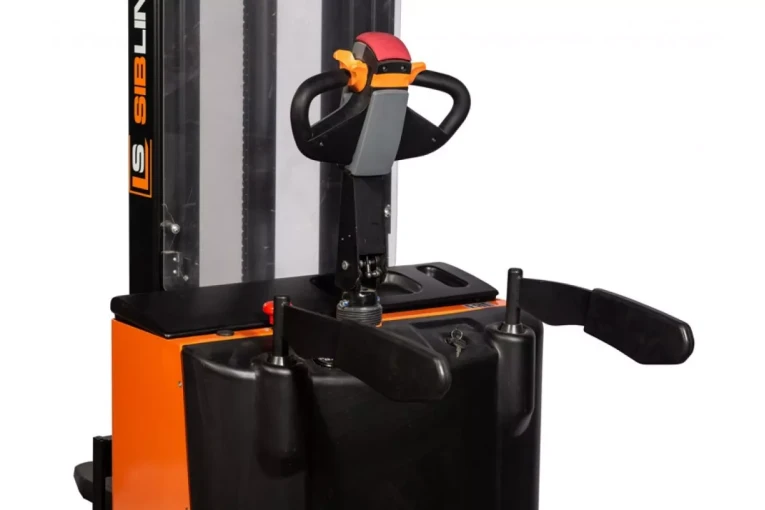 Штабелер электрический самоходный с платформой 1,5 т - 5,6 м Вилы: 1150 , АКБ Свинцово - кислотная, CL1556W SIBLINE купить в Ставрополе Штабелер электрический самоходный с платформой 1,5 т - 5,6 м Вилы: 1150 , АКБ Свинцово - кислотная, CL1556W SIBLINE купить в Ставрополе