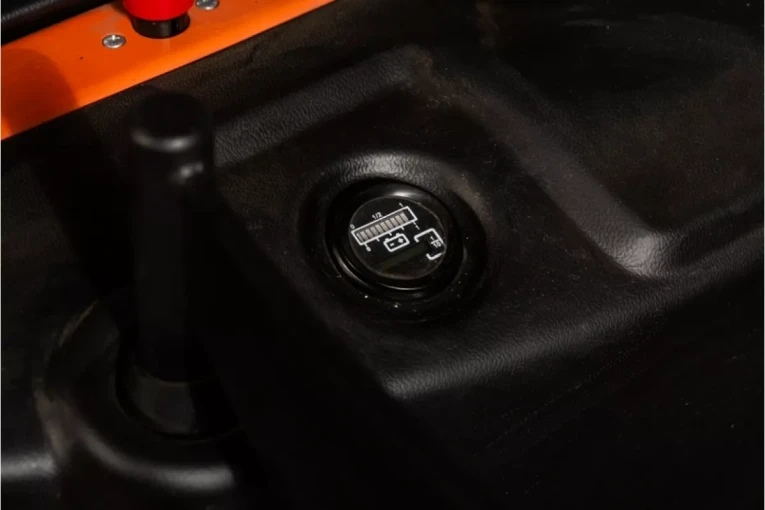 Штабелер электрический самоходный с платформой 1,5 т - 5,6 м Вилы: 1150 , АКБ Свинцово - кислотная, CL1556W SIBLINE купить в Ставрополе Штабелер электрический самоходный с платформой 1,5 т - 5,6 м Вилы: 1150 , АКБ Свинцово - кислотная, CL1556W SIBLINE купить в Ставрополе