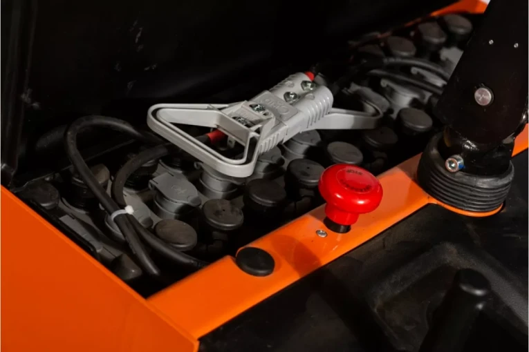 Штабелер электрический самоходный с платформой 1,5 т - 5,6 м Вилы: 1150 , АКБ Свинцово - кислотная, CL1556W SIBLINE купить в Ставрополе Штабелер электрический самоходный с платформой 1,5 т - 5,6 м Вилы: 1150 , АКБ Свинцово - кислотная, CL1556W SIBLINE купить в Ставрополе