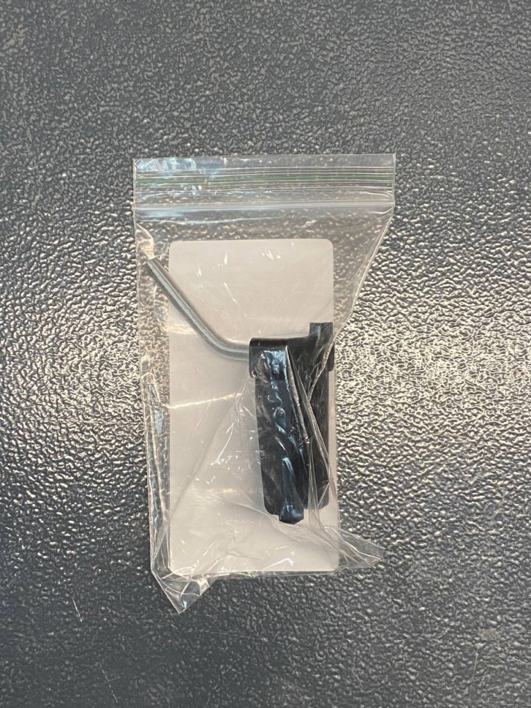 Крючок наклонный 50 мм купить в Ставрополе