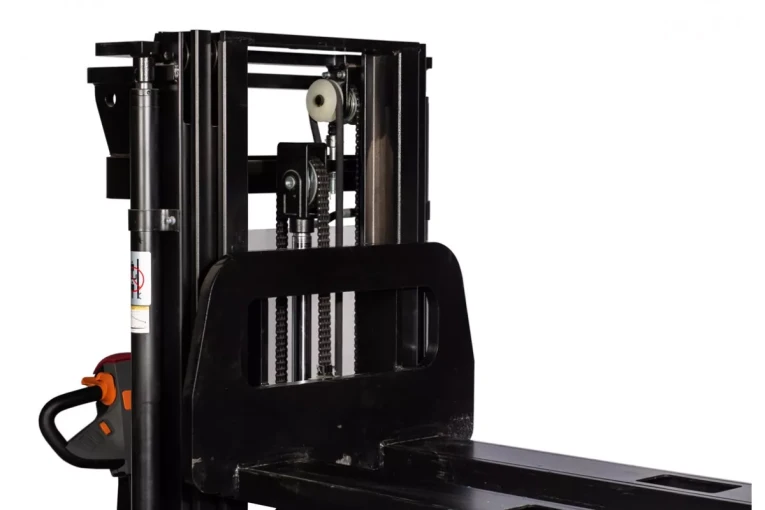 Штабелер электрический самоходный 1,6 т - 4,6 м Вилы: 1150 , АКБ Свинцово - кислотная, CL1646GP SIBLINE купить в Ставрополе Штабелер электрический самоходный 1,6 т - 4,6 м Вилы: 1150 , АКБ Свинцово - кислотная, CL1646GP SIBLINE купить в Ставрополе